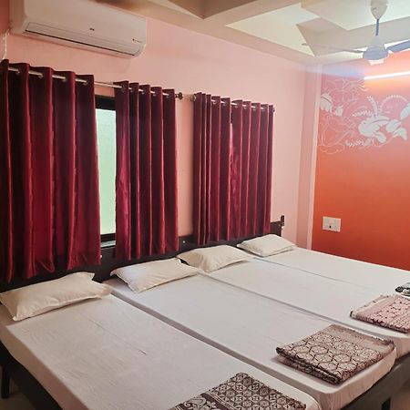 Bandekar Home Stay Malvan Exterior photo